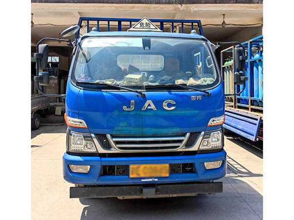 運輸車輛
